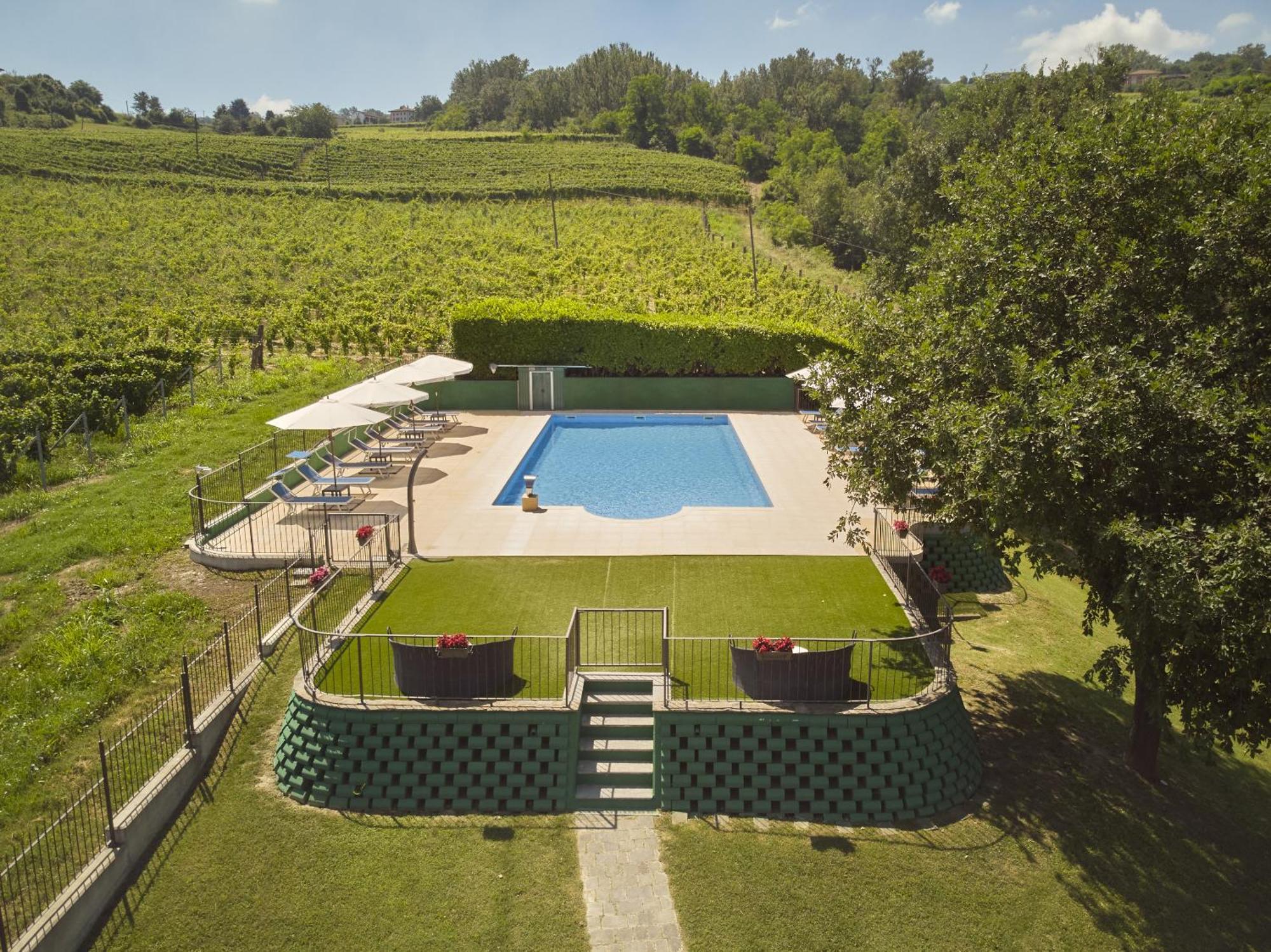 Villa Vigna Dell'Acqua Santo Stefano Belbo Esterno foto